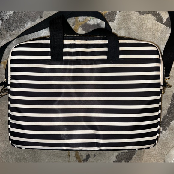 Kate Spade ♠️ laptop bag with adjustable strap. see photos! - Picture 14 of 15
